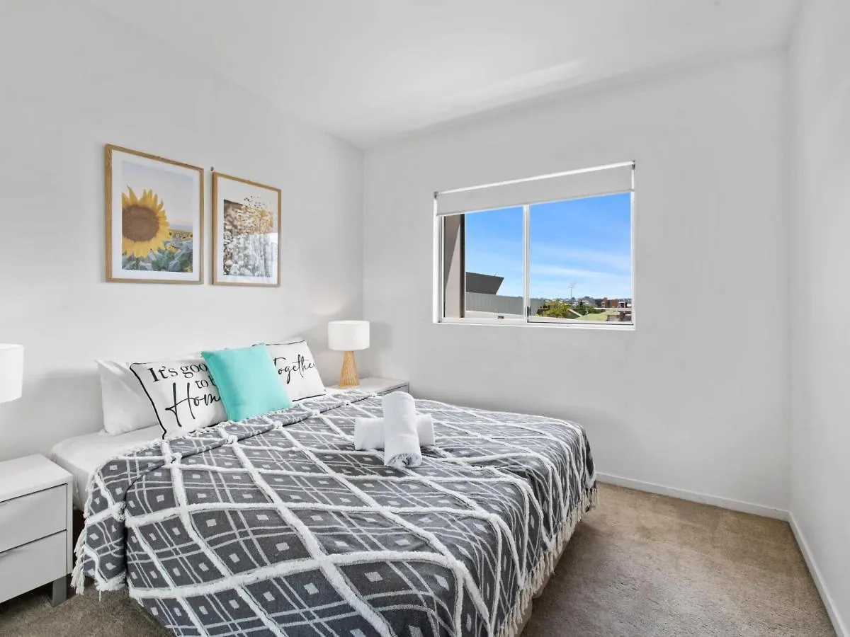 Daire Artsy Destination Compact & Cosy 2 Bedroom Apart At Valley Brisbane