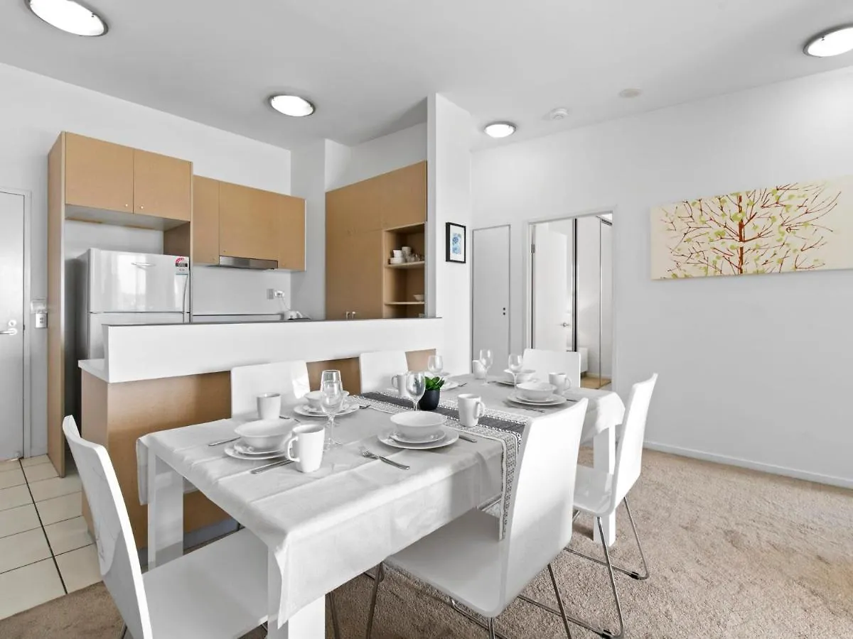 Artsy Destination Compact & Cosy 2 Bedroom Apart At Valley Brisbane Avustralya
